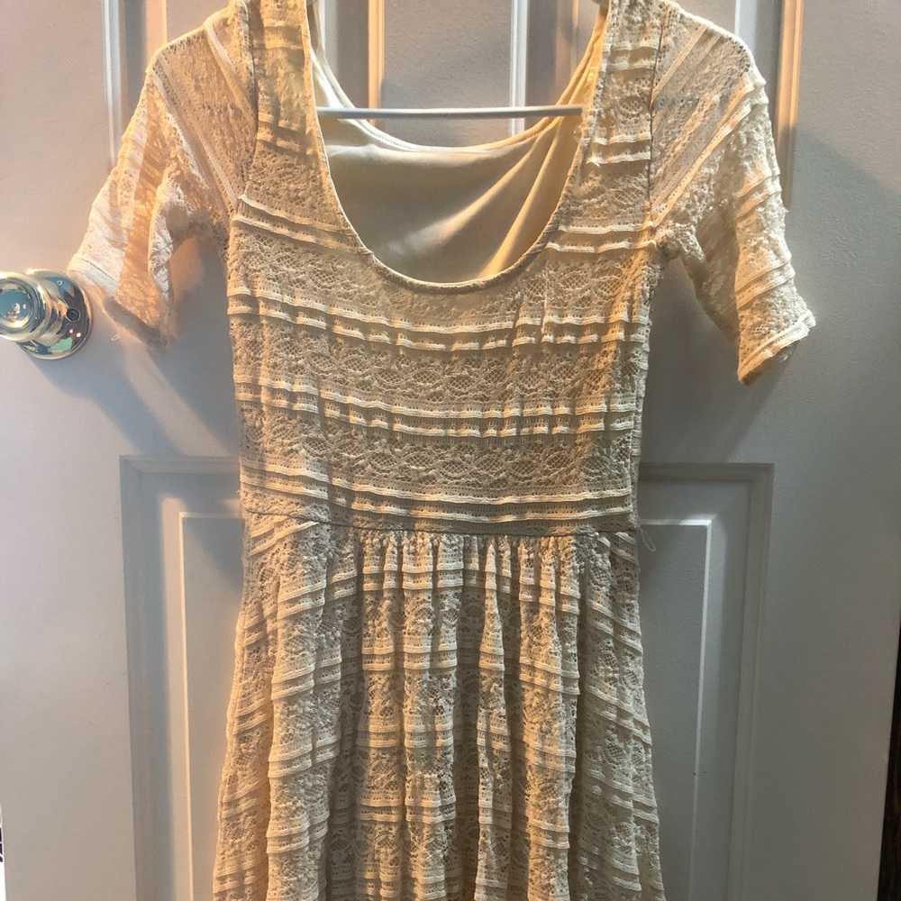 Lacy High-Low Dress - Picture 2 of 3